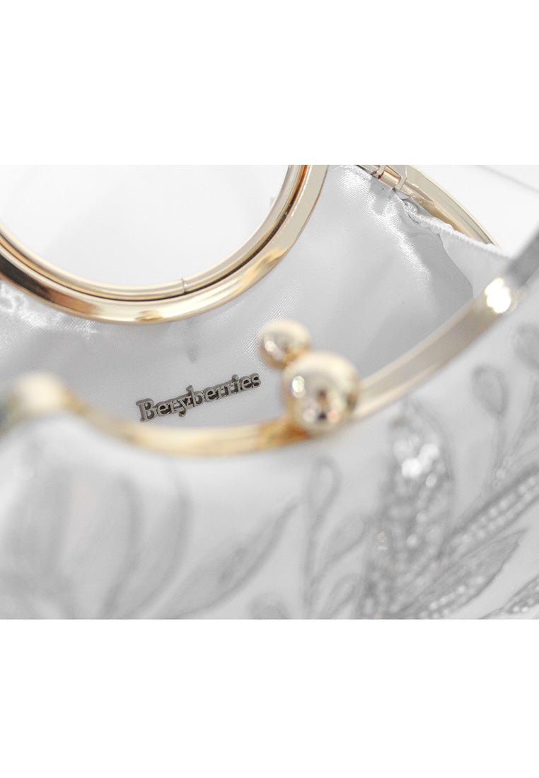 BeryBerries Embroidered Handle Clutch Bags
