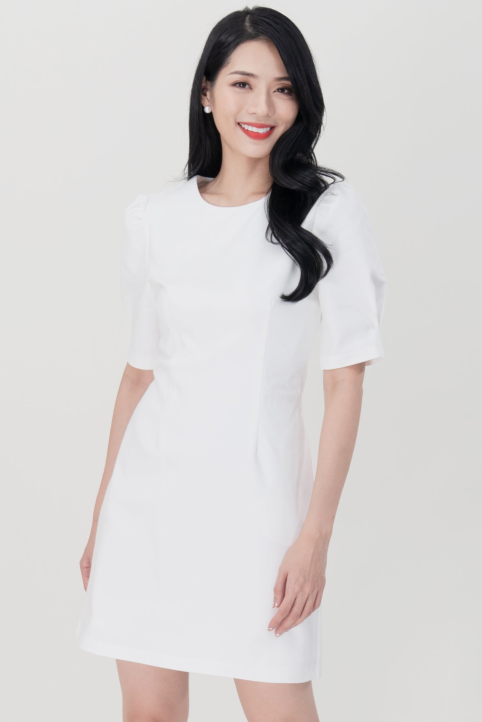 BebeBeige Round Neckline Lining Mini Dress