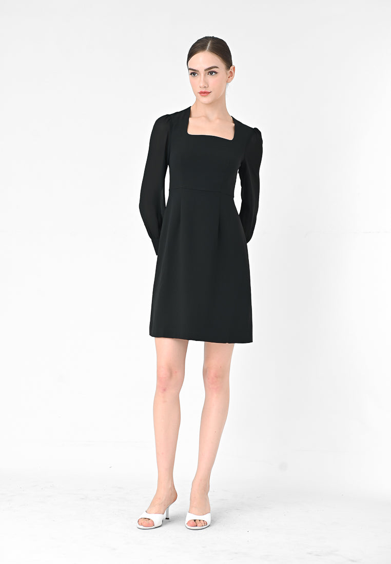 BebeBeige Long Sleeve Mini Dress