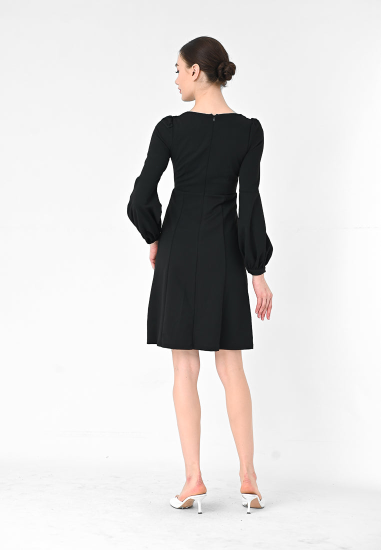BebeBeige Long Sleeve Mini Dress
