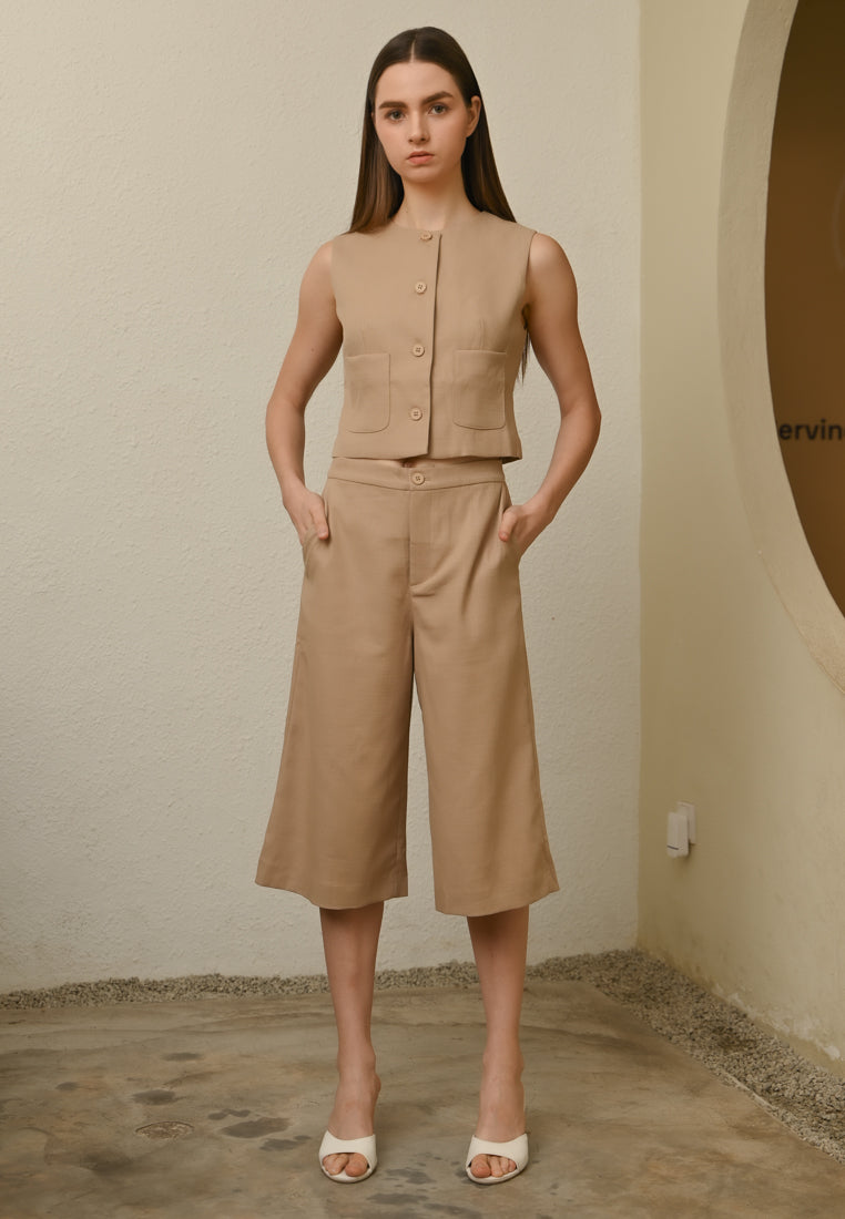 BebeBeige Round-Neck Vest