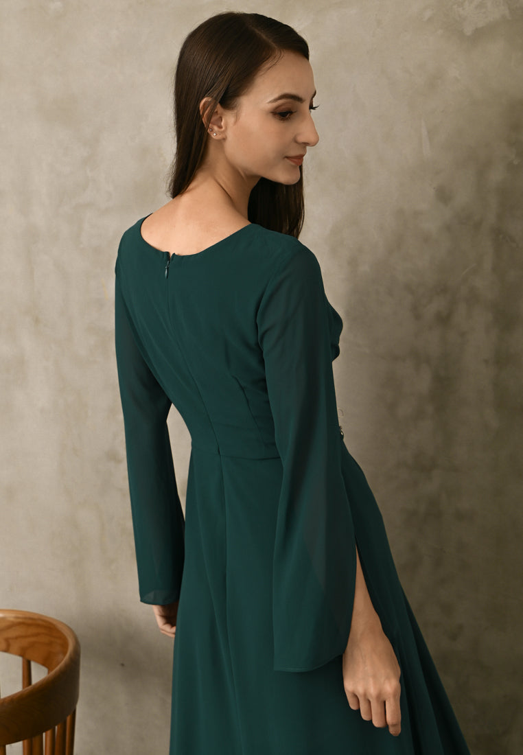 BebeButterfly Sleeve Maxi Dress