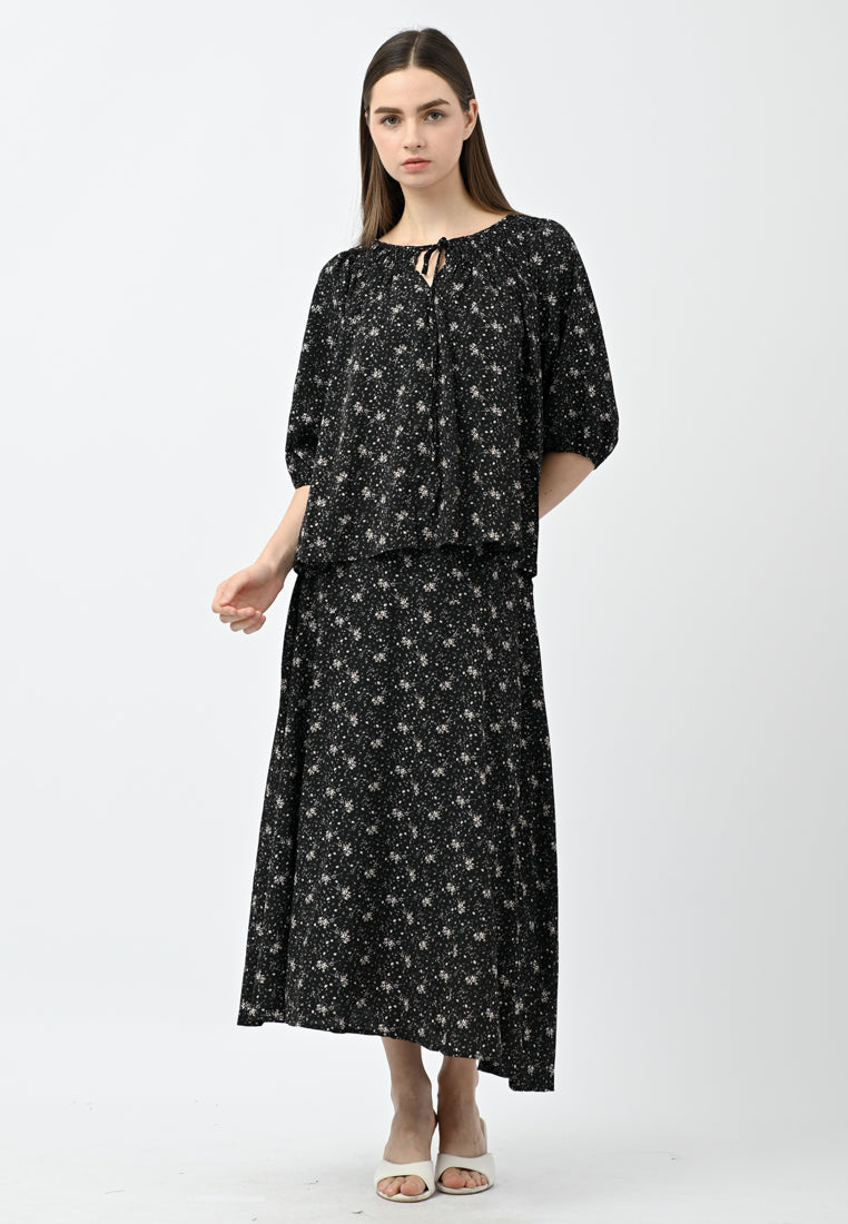 Plain B. Floral Sleeve Top