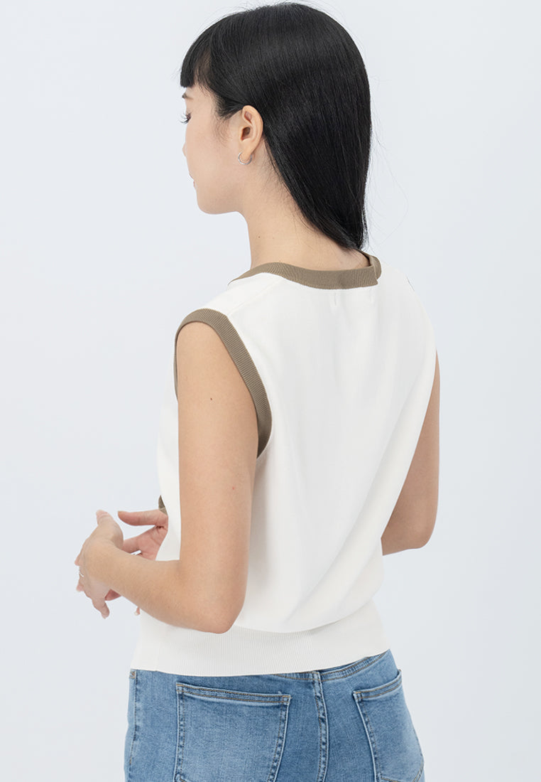 Plain B. Knitted Oversize Top