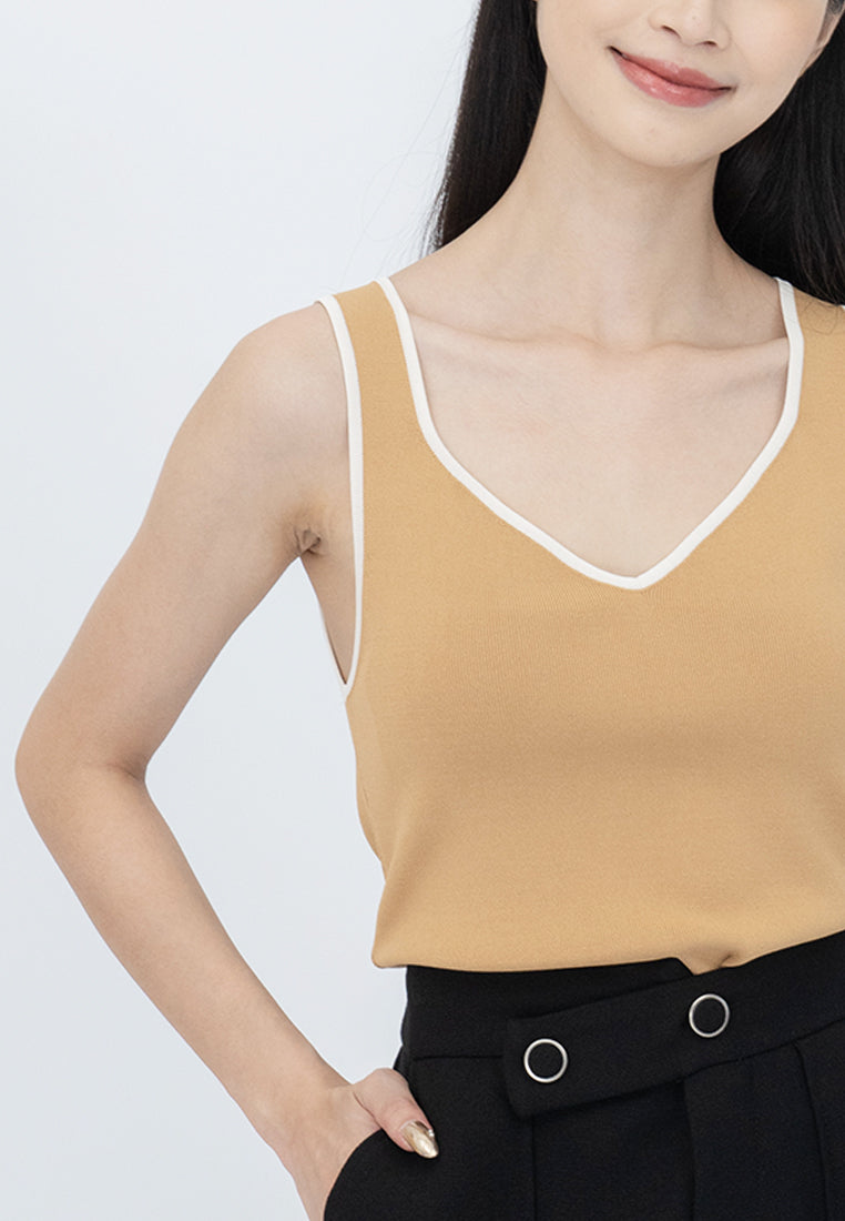 Plain B. Knitted Cropped Tank Top