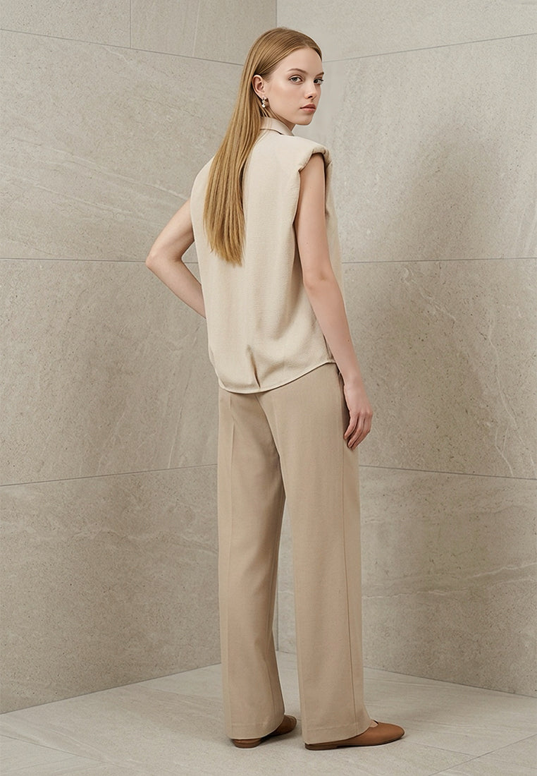BebeBeige Sleeveless Collared Blouse