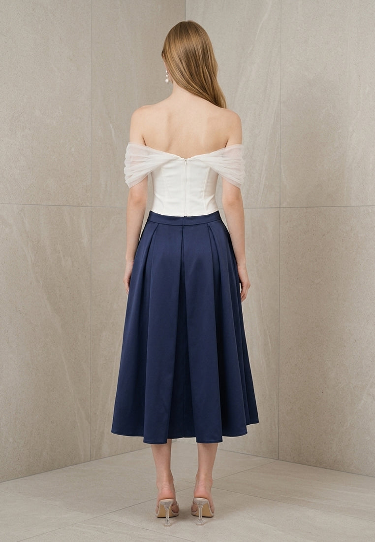 BebeBeige Classic Satin Flare Midi Skirt