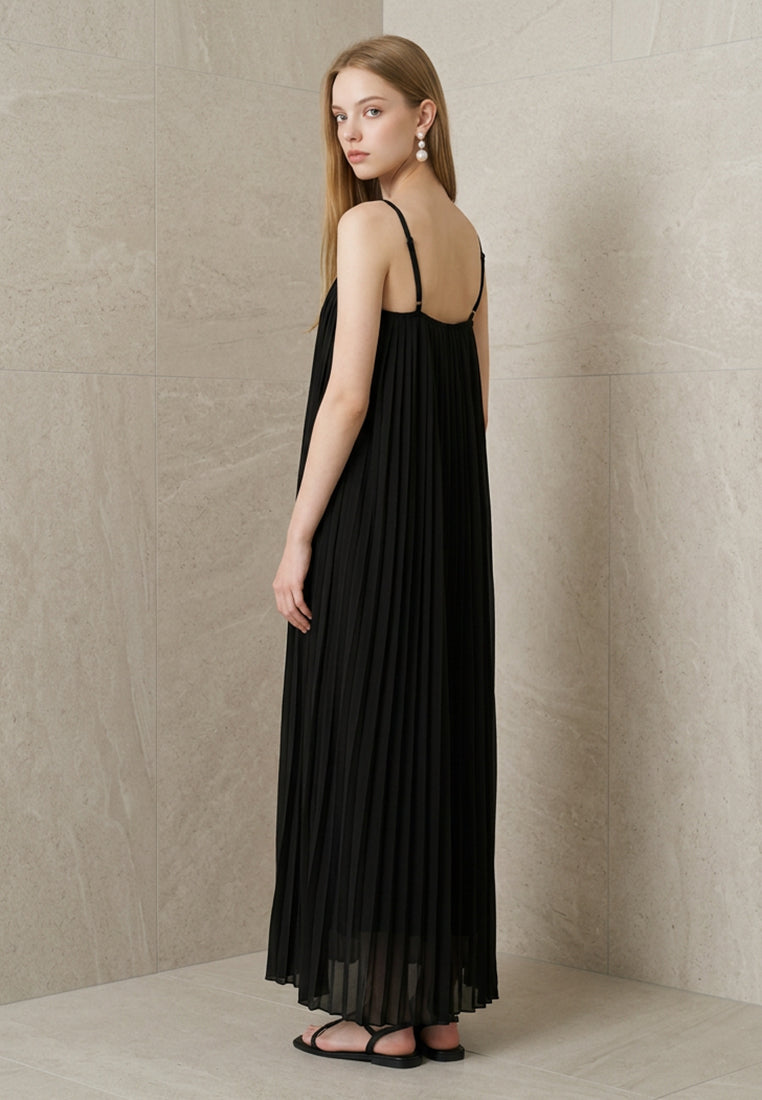 BebeBeige Pleated Chiffon Cami Dress