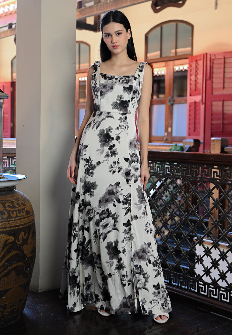 BebeBeige Floral Maxi Dress