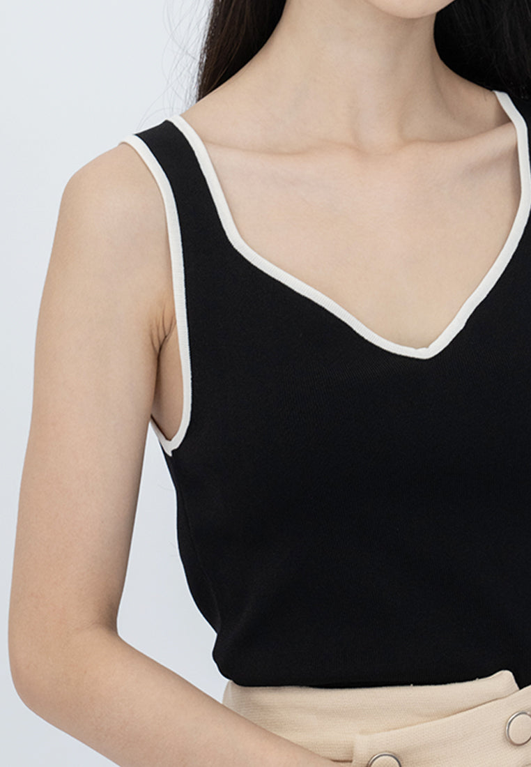 Plain B. Knitted Cropped Tank Top