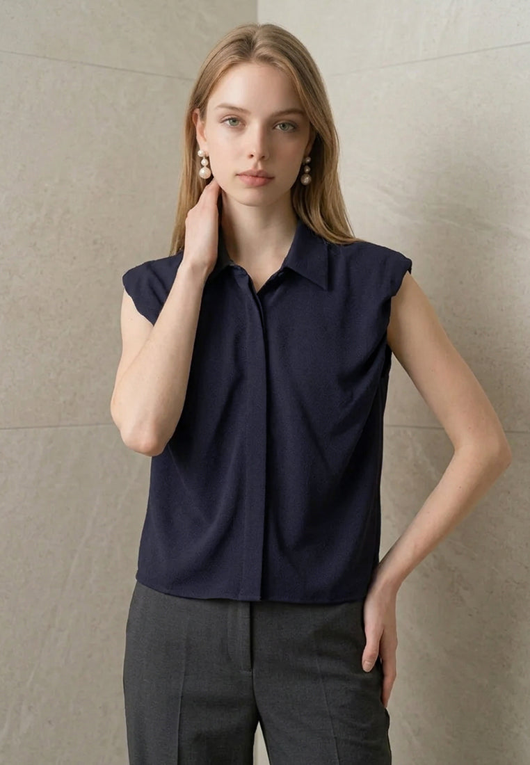 BebeBeige Sleeveless Collared Blouse