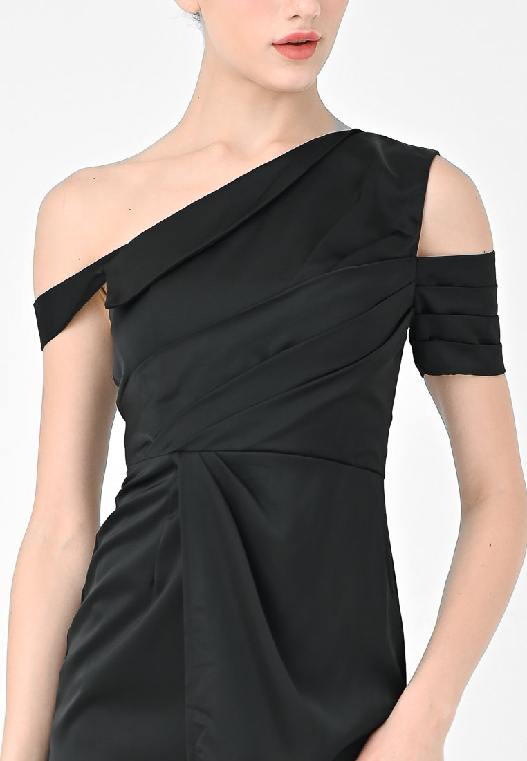BebeBeige Cold Shoulder Mini Dress