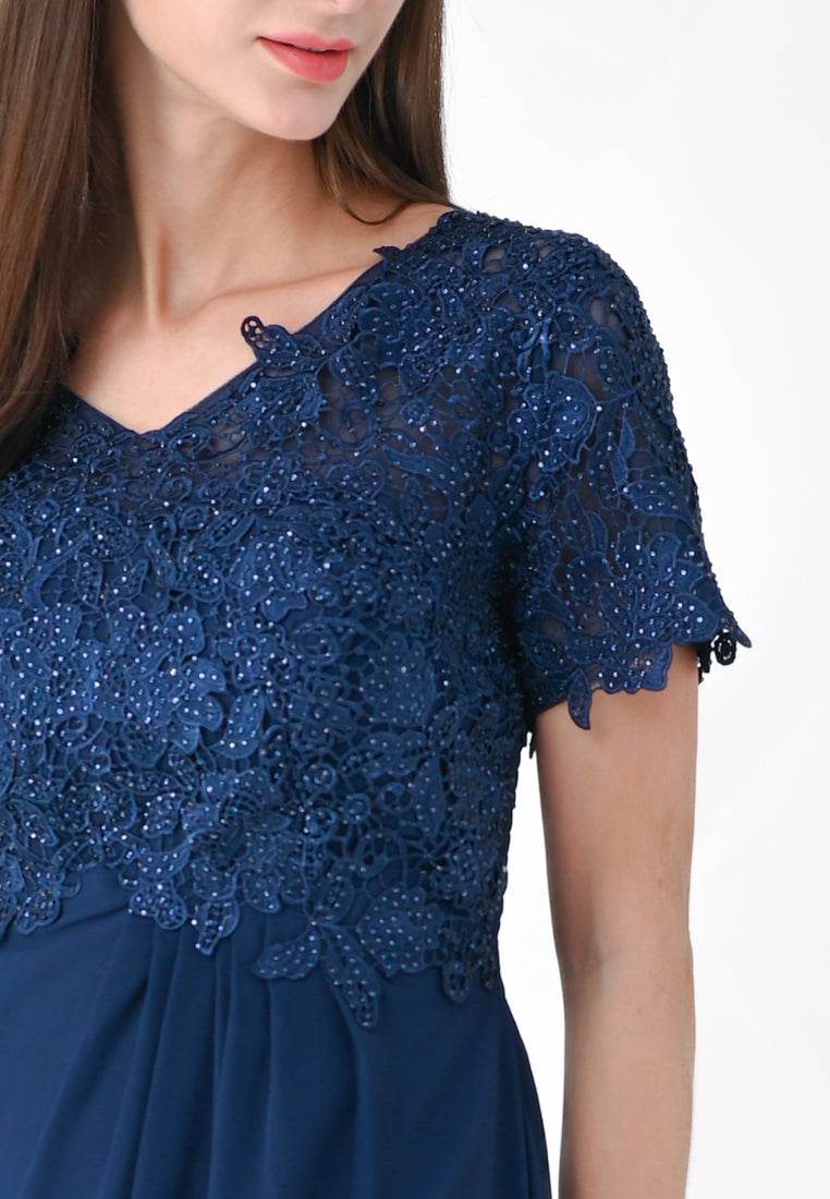 BebeButterfly Embroidered Sleeve Gown