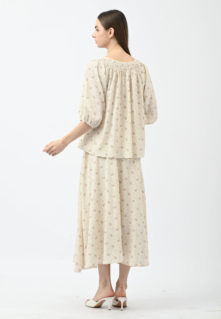 Plain B. Floral Sleeve Top