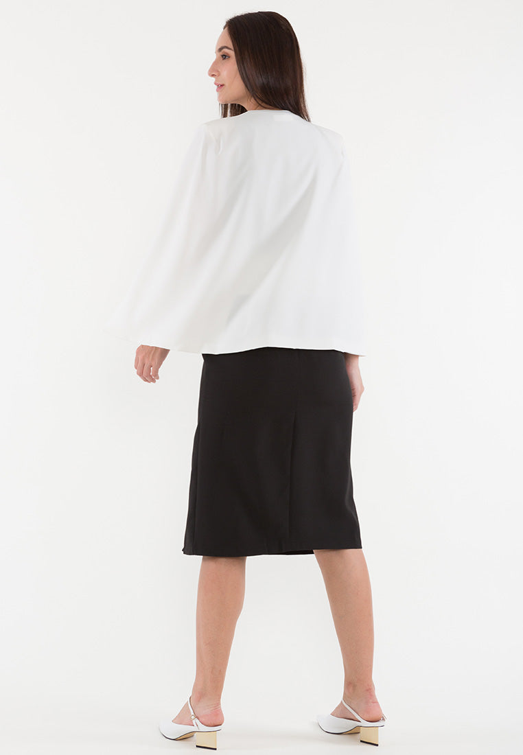 BebeBeige Luxe Flare-Sleeve Blazer With Open Sleeve