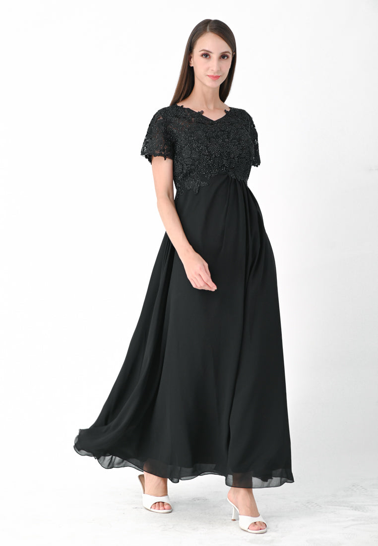 BebeButterfly Embroidered Sleeve Gown