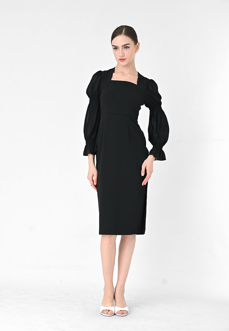 BebeBeige Long Sleeve Midi Dress