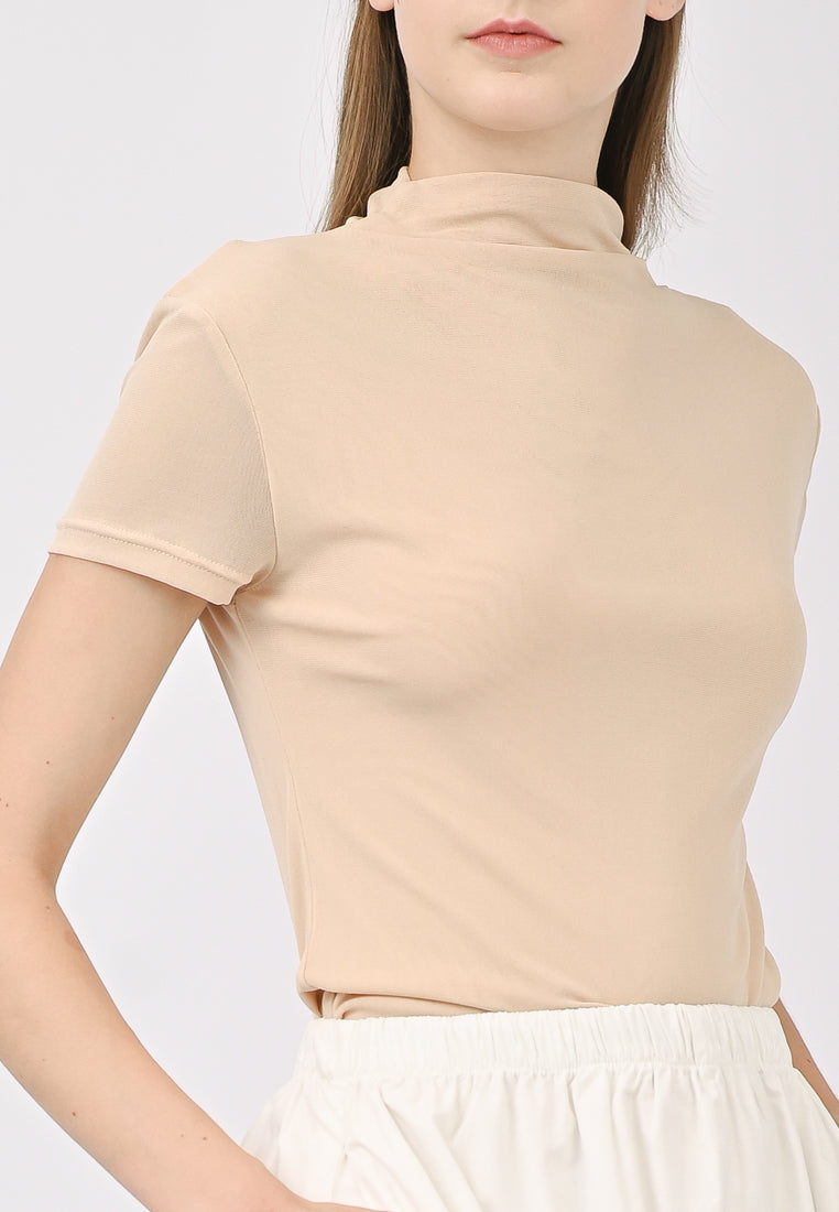 Plain B. Invisible Fit Top