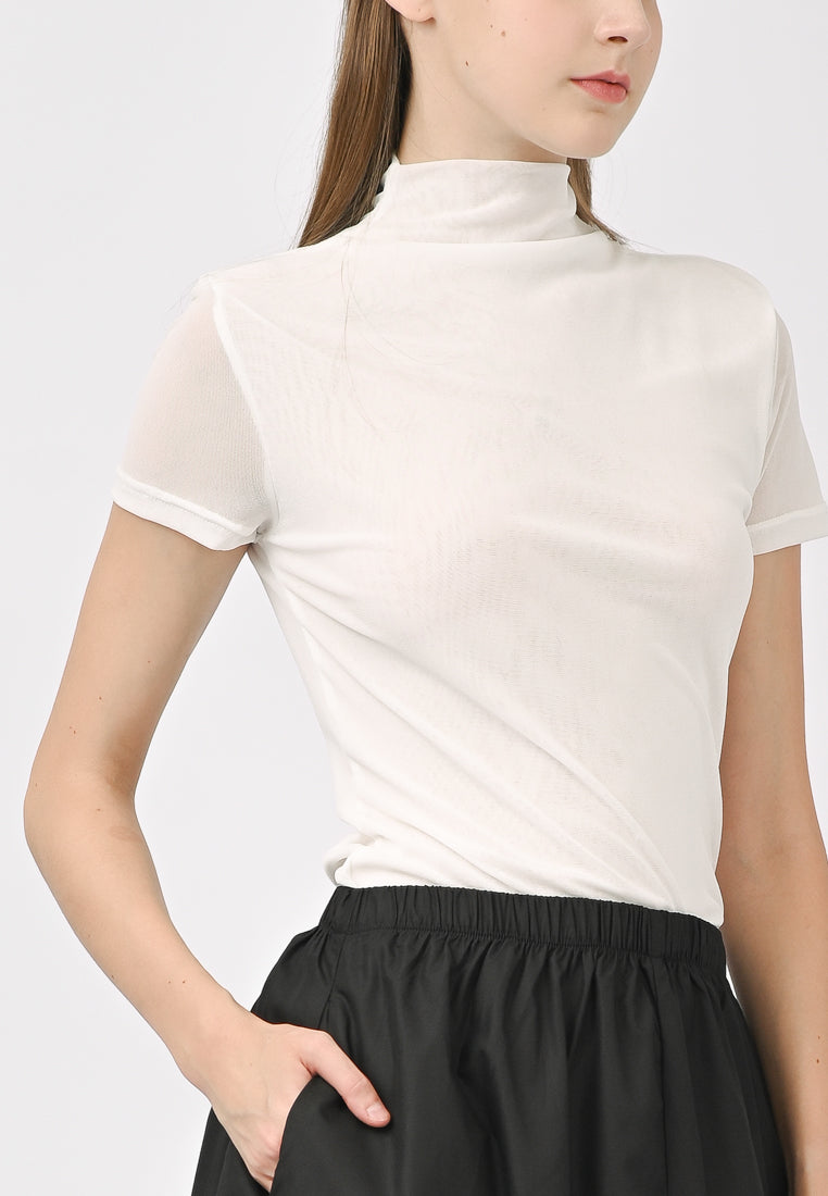 Plain B. Invisible Fit Top