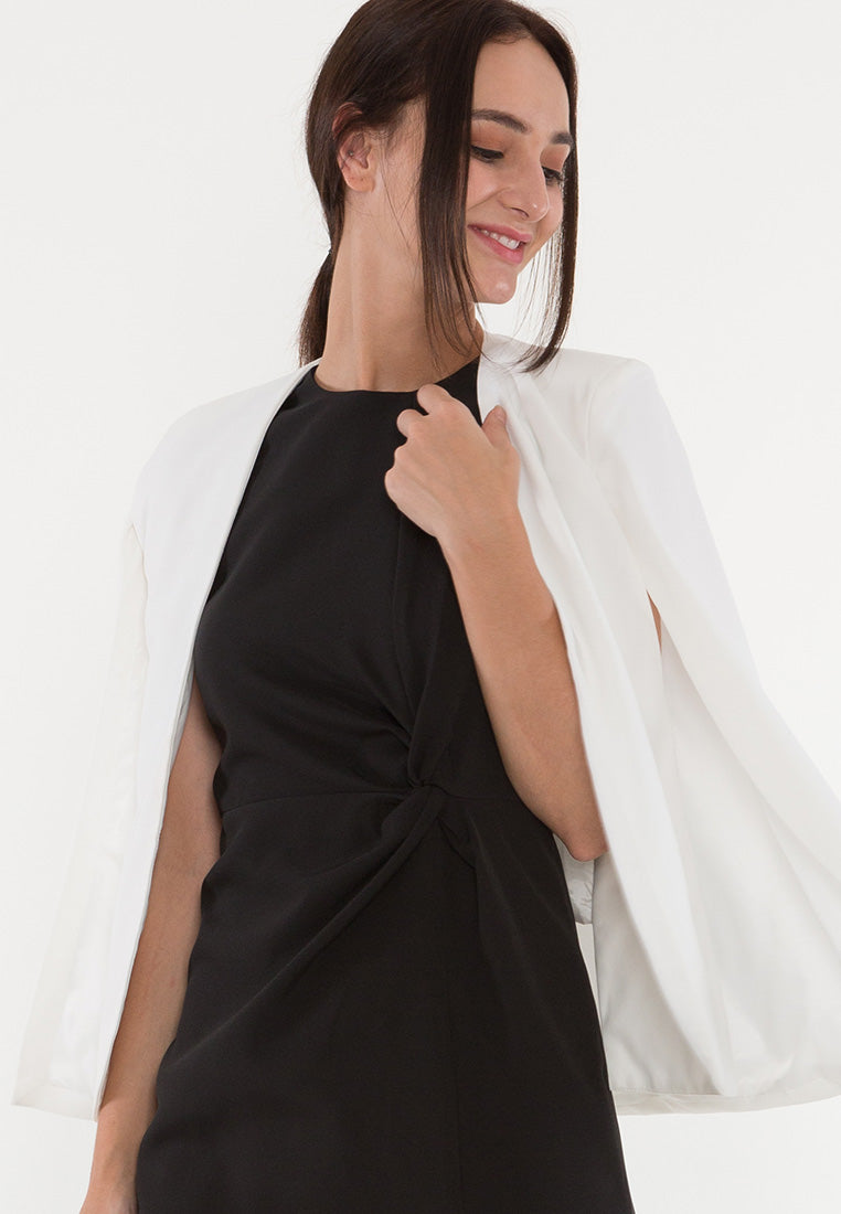 BebeBeige Luxe Flare-Sleeve Blazer With Open Sleeve